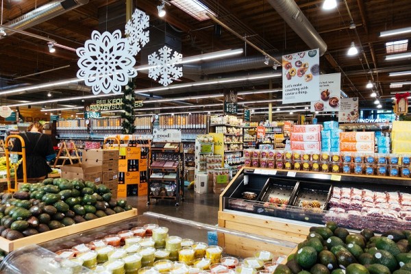 売り場でパンを食べてから精算 炎上し投稿中止となった元芸人 やりすぎユーチューバー事件 ニコニコニュース