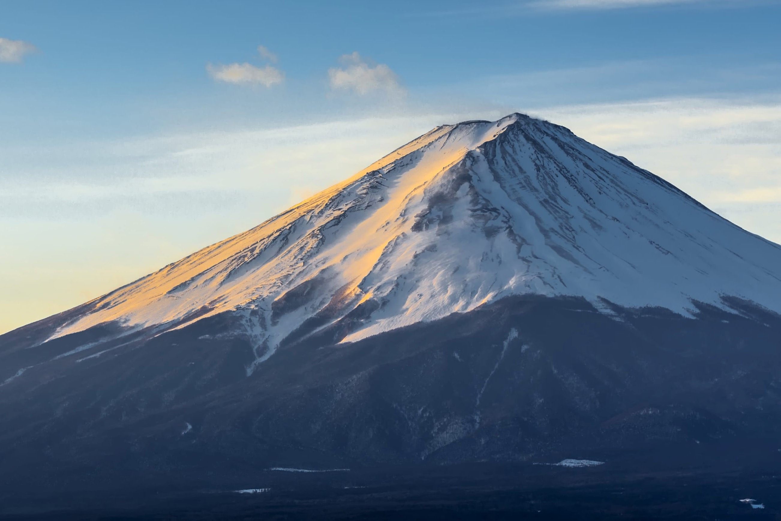 富士山登山の配信中滑落した男性 遺体で発見か 増える配信者の事故 ニコニコニュース