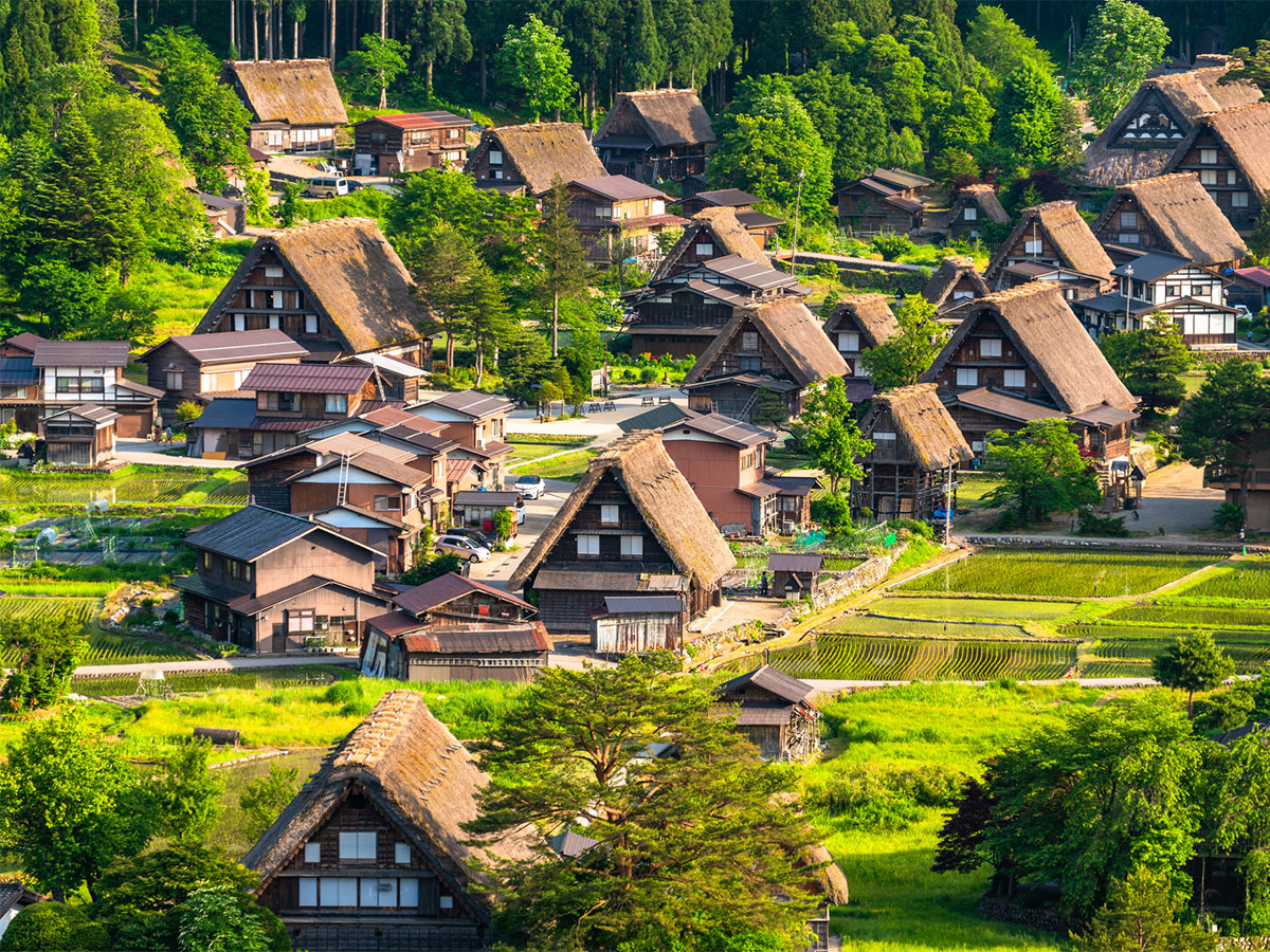 合掌造りの近くで火災 白川郷を守った地元住民の 行動 とは ニコニコニュース