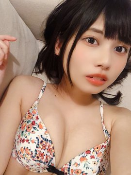 セクシーな姿に いいね が1万超え でんぱ組 Inc 鹿目凛が魅せるドキッとするビキニショットにコメント殺到 ニコニコニュース