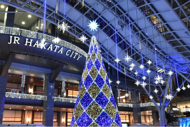 山崎まさよしの歌声が夜空を彩る 博多駅イルミネーション 光の街 博多 点灯式が開催 ニコニコニュース