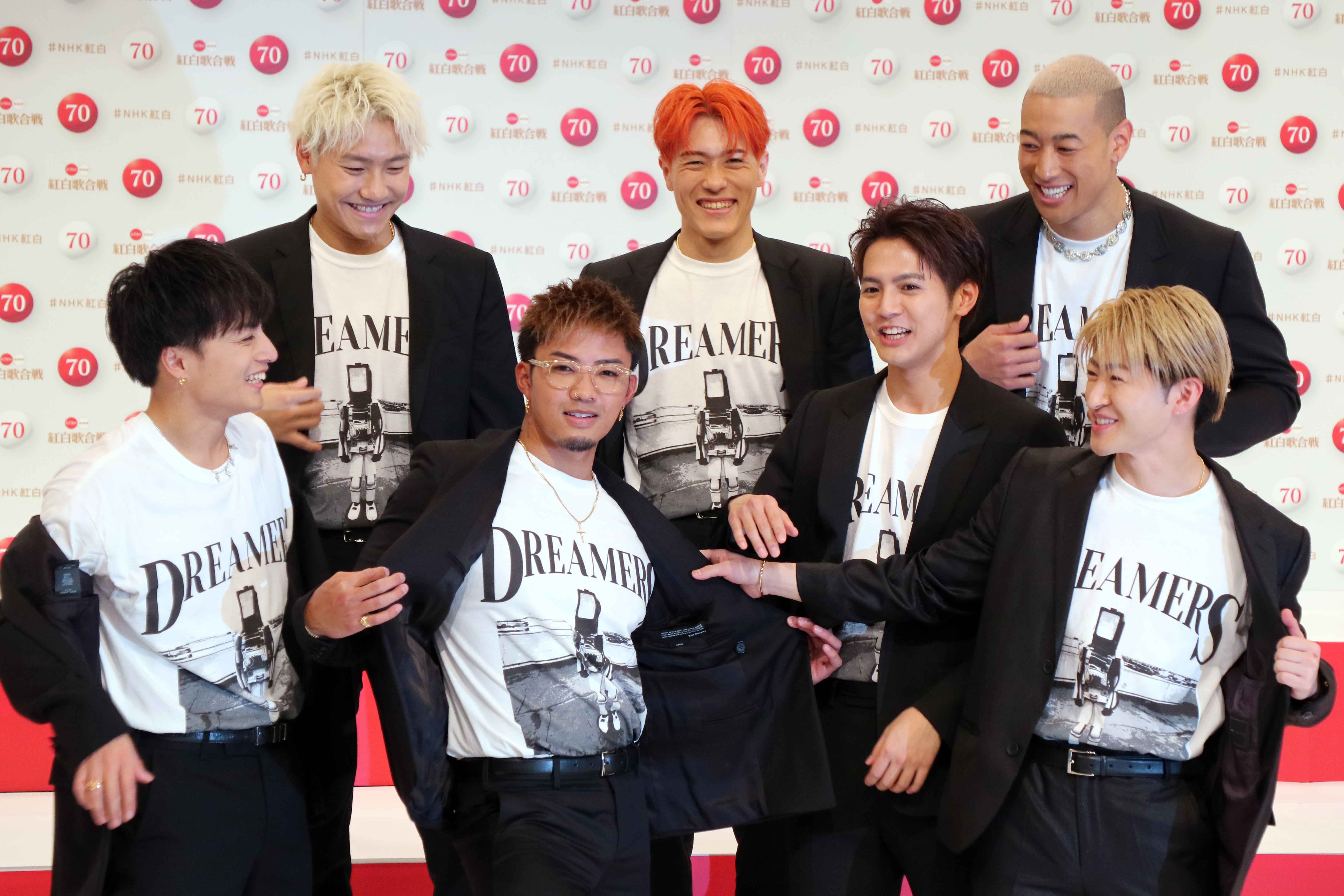 Generations 紅白歌合戦 初出場に お揃いのtシャツ で願掛け ニコニコニュース