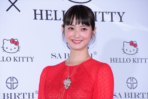 佐々木希 加藤夏希 本当に30代 秋田美人 2shotに絶賛の声 美しすぎ ニコニコニュース