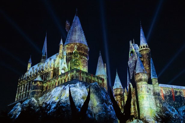 Usj ウィザーディング ワールド オブ ハリー ポッター の5周年を締めくくる 魔法界のクリスマスの祭典がパワーアッ ニコニコニュース