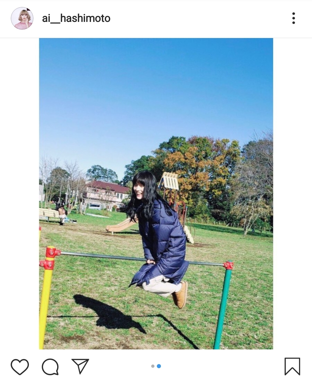 鉄棒ではしゃぐ23歳 橋本愛の 魔女宅風ショット に 癒しでしかない と絶賛の声 ニコニコニュース