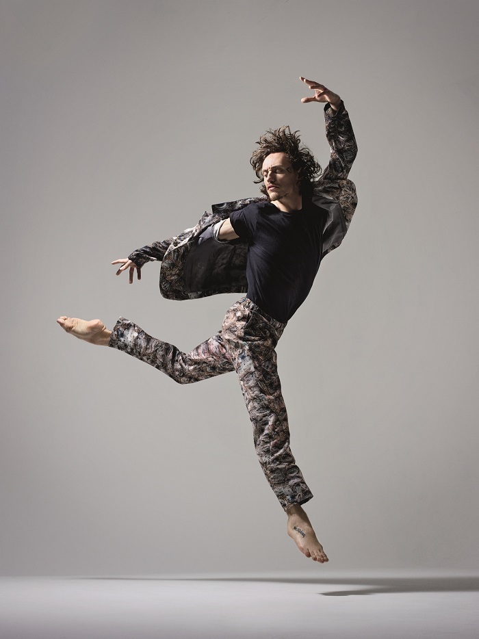 世界一優雅な野獣 孤高の天才バレエダンサー セルゲイ ポルーニン初の日本単独公演が決定 ニコニコニュース