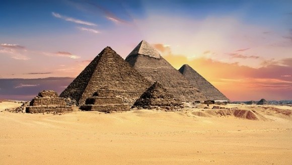ギザの大ピラミッドと光速度の数値が完全一致しただと 古代エジプトの謎と不思議 ニコニコニュース