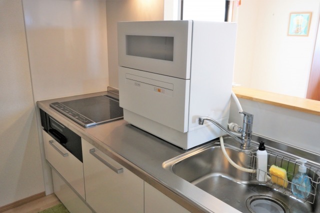 食洗機が使いたい 専用台を使えば狭いスペースでも置けちゃうよ ニコニコニュース