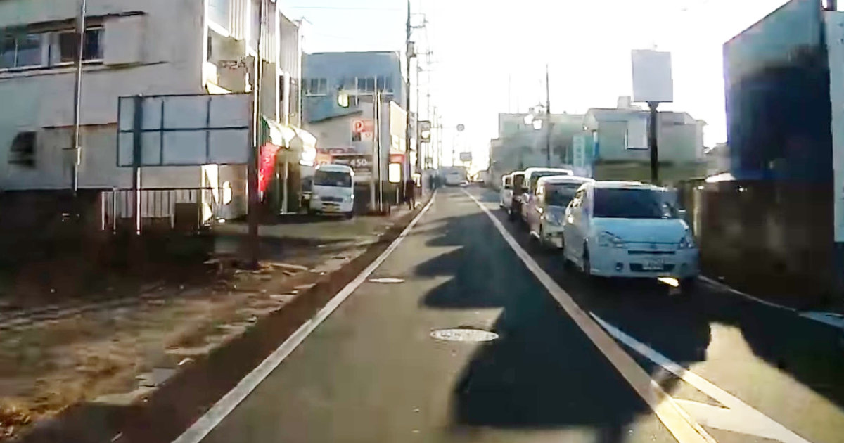 このような場合 歩行者側に過失が発生します 自分のことしか見えていないヤバすぎる交通マナーの女性が現れ肝を冷やす ニコニコニュース