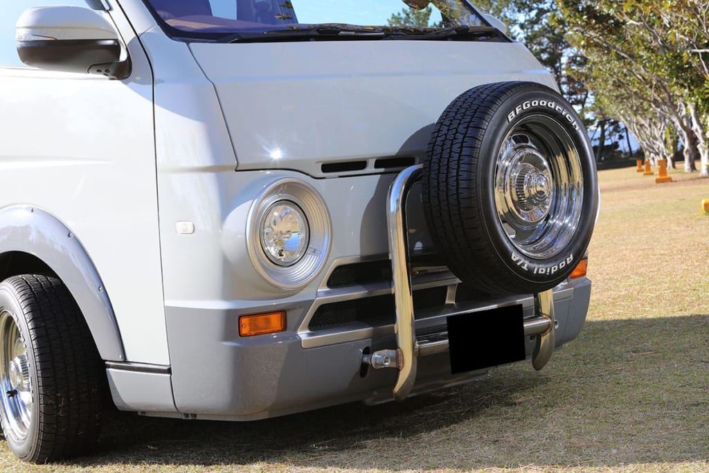 ダッジ顔のレトロなルックス アンティークな内装 こんな相棒ができたら車中泊は最高に楽しいね ニコニコニュース