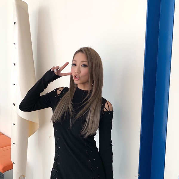 倖田來未 生放送で歌い出し失敗 逆に 好感もてた と話題に ニコニコニュース