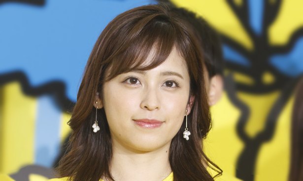 久慈暁子アナ 柔和な笑みの 寝顔風shot に反響続々 きゃわたん 寝顔も可愛い ニコニコニュース