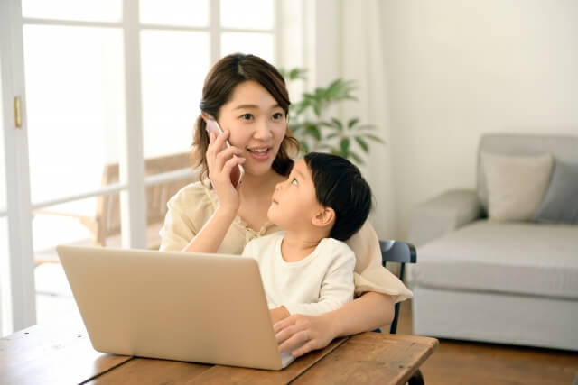 働く主婦の4割「臨時休校要請は"良い判断"」 「感染症予防に必要でも母親にとっては負担」と複雑な声も ニコニコニュース