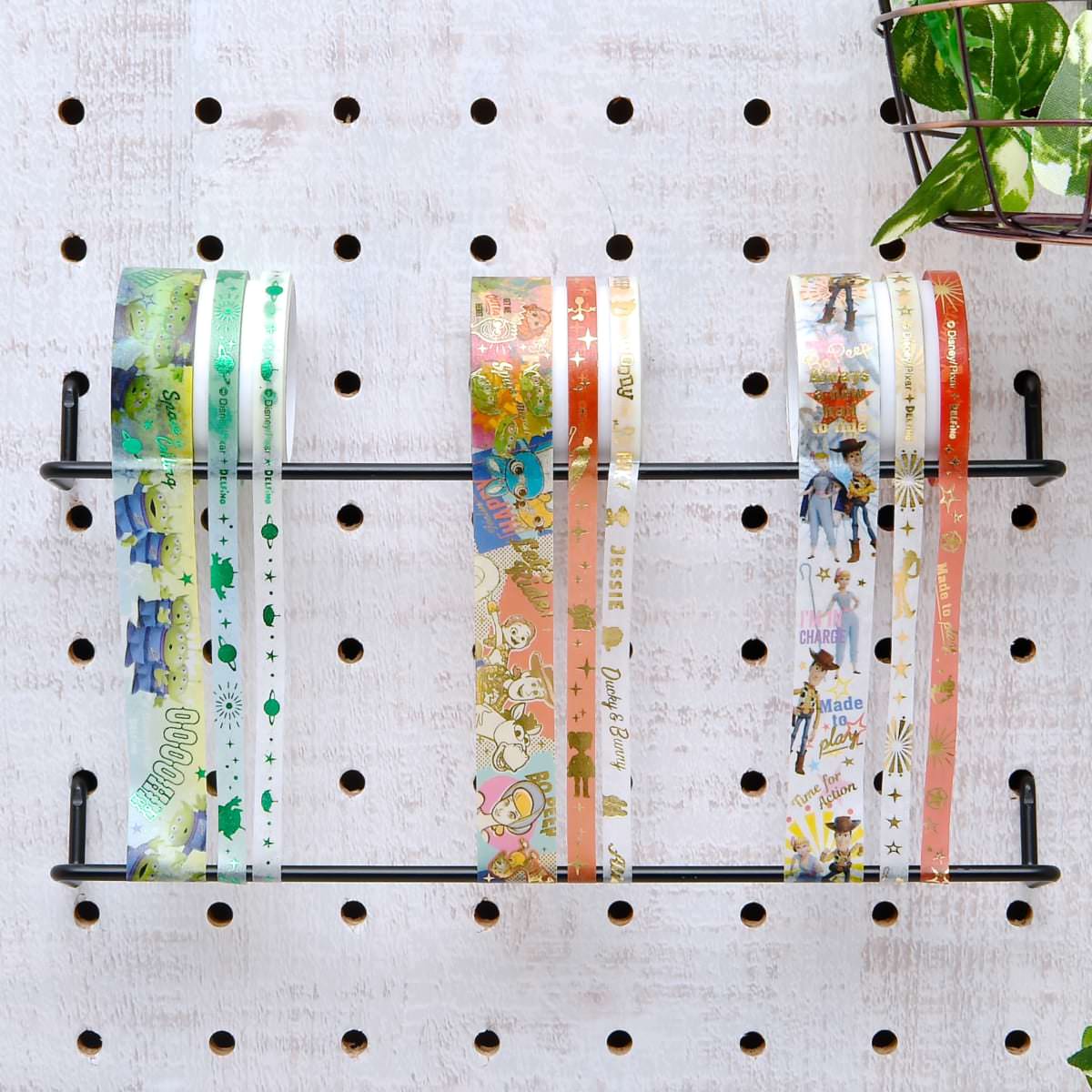 トイ ストーリー4 のテープ3種セット デルフィーノ ディズニー マルチプルマスキングテープ 箔入り ニコニコニュース