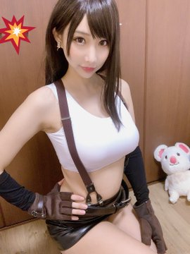 やっぱりタイトスカートが最高 注目のレイヤーグラドル 小澤らいむ 超ミニ丈 モーグリに目がいく Ff7 ティファ コス ニコニコニュース