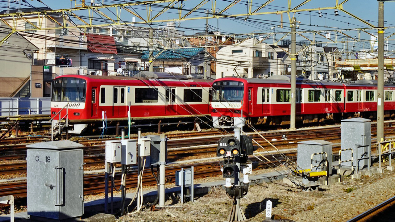 車両基地があって鉄道好きの子供は動かなくなるかも 駅ぶら03 京浜急行40 ニコニコニュース