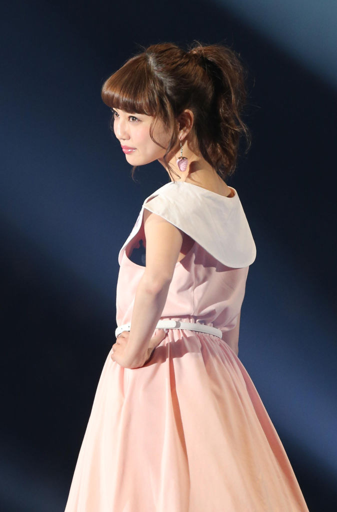 中村雅俊さんの娘 里砂さんがかわいいと話題 水着ショット披露に 女神です 透明感すごい と反響 ニコニコニュース