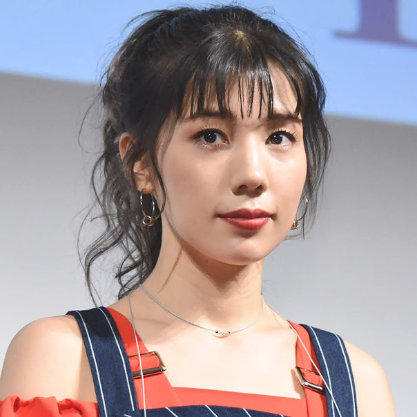 Youtubeが話題の仲里依紗 動画制作を始めたきっかけは キレイな自分ばっかり ニコニコニュース