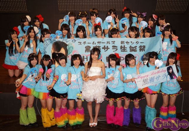 スチームガールズ 黒瀬サラ 生誕祭で純白のドレス姿を披露 可憐な姿にファンため息 ニコニコニュース