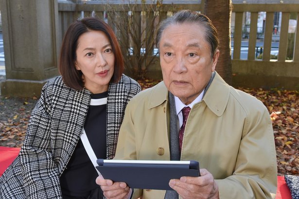 おかしな刑事 シリーズの最新作放送 伊東四朗 羽田美智子がイリュージョン殺人の謎に迫る ニコニコニュース