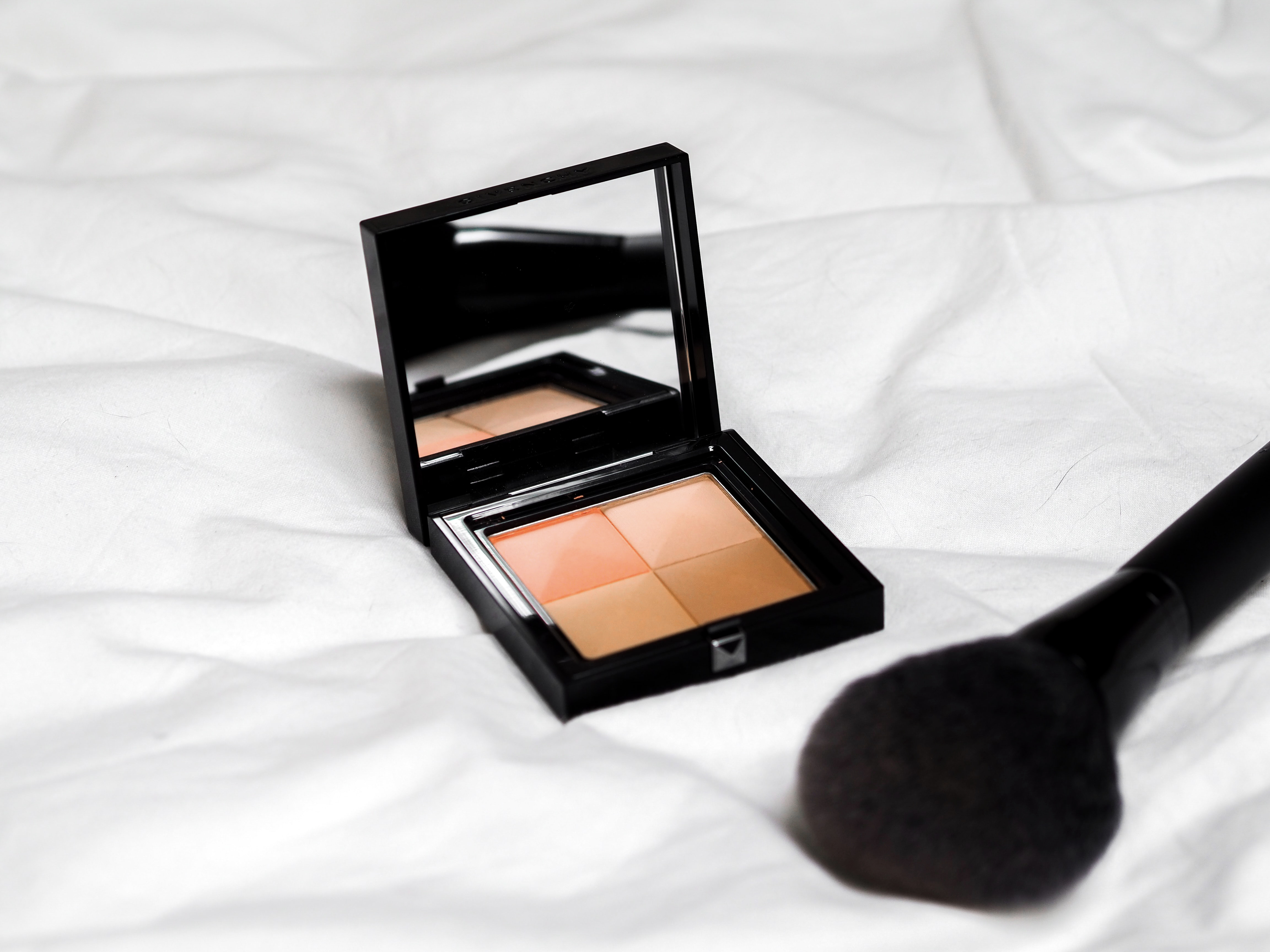 ブルベ夏に似合うチークは何色 プチプラ デパコス似合わせカラー10選 ニコニコニュース