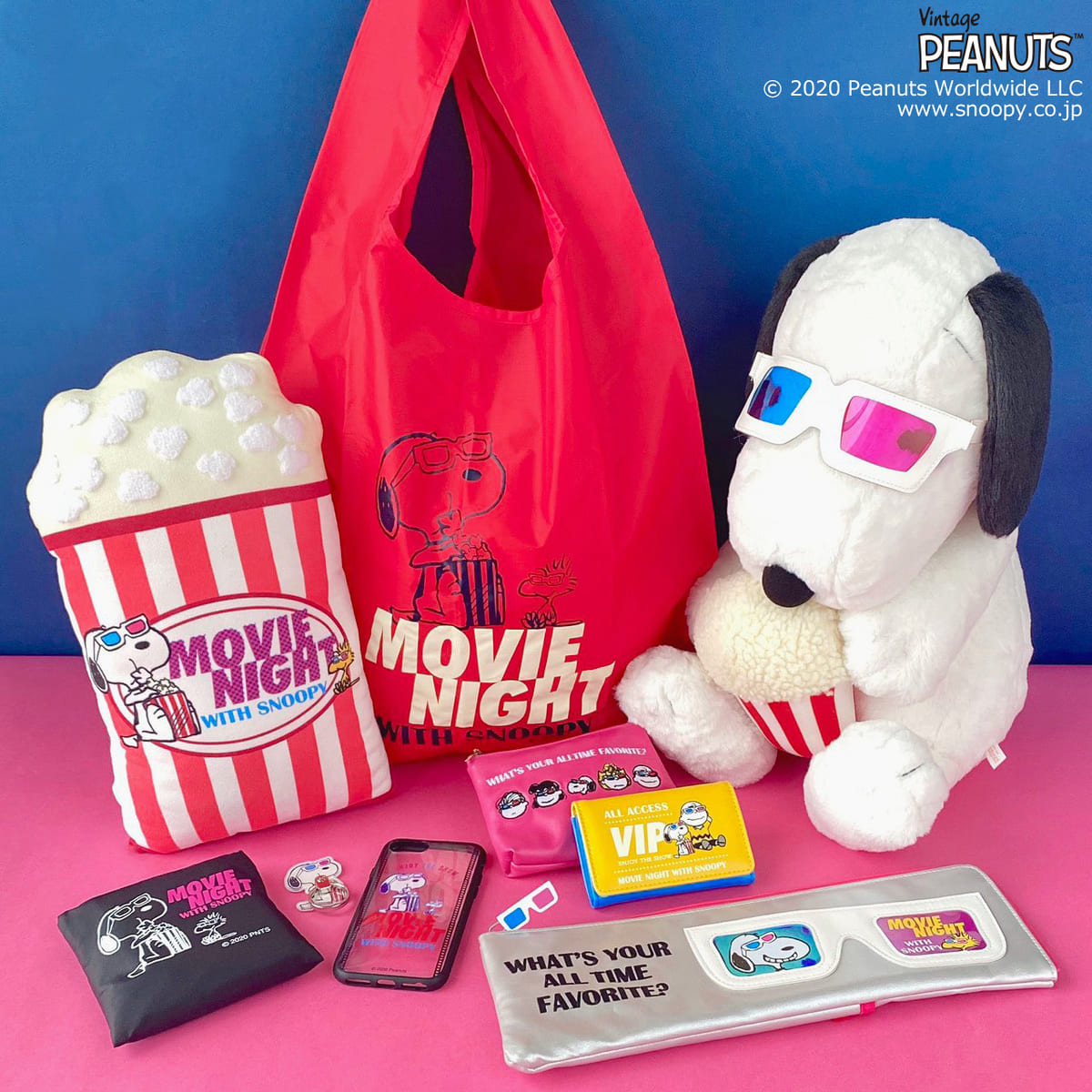 ポップコーンをほおばるスヌーピーの限定デザイン Plaza Movie Night With Snoopy ニコニコニュース