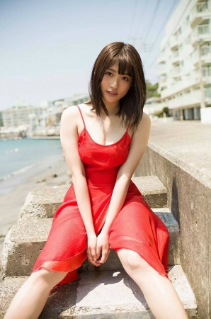 グラドル石田桃香 朝倉海コラボ Youtubeロシアンたこ焼きで悶絶 石田桃香 ニコニコニュース