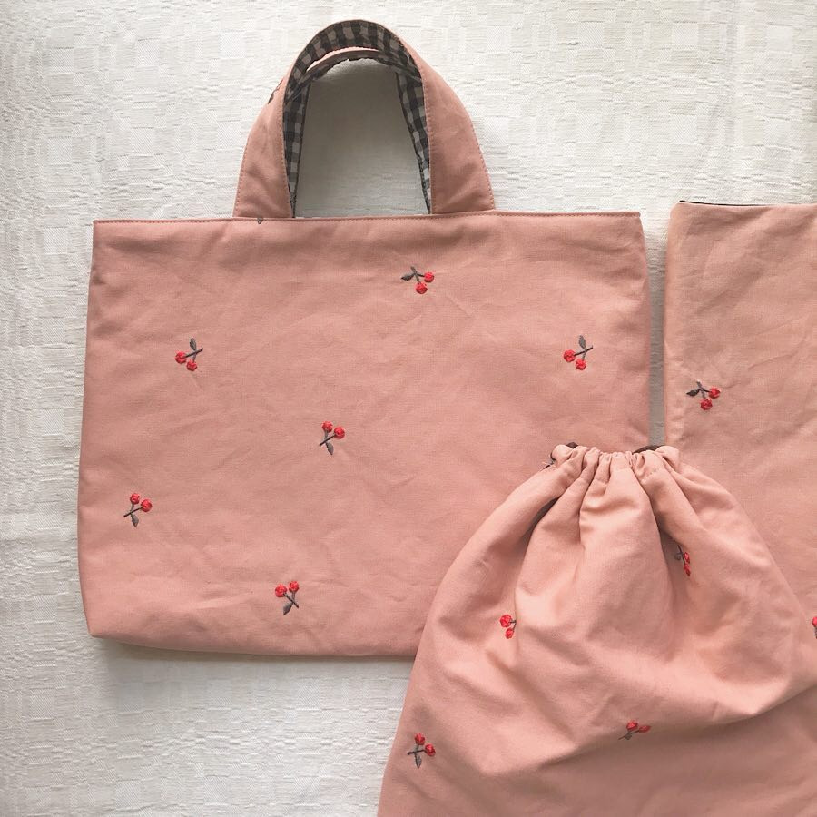 体操 着 袋 作り方 裏地 なし 体操着袋の簡単な作り方 巾着型の体操服入れの縫い方やサイズは