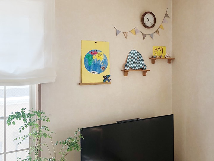 セリア 木製ウォールラック で壁を楽しく 家じゅうの活用術を紹介 ニコニコニュース