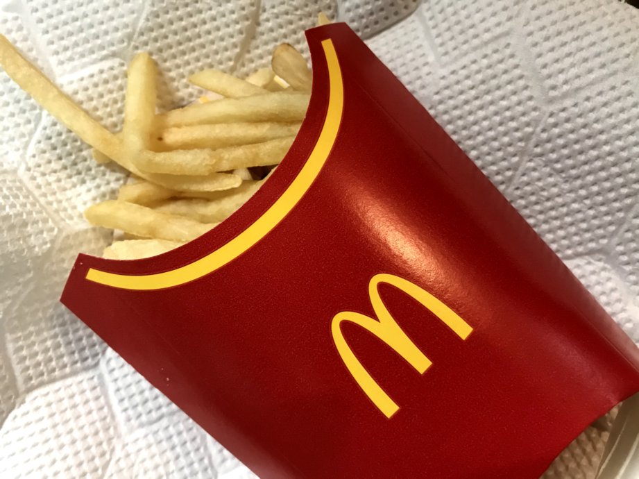 マクドナルドのポテトにあの調味料をかけた結果 3 9倍ほど美味くなることが判明 ニコニコニュース