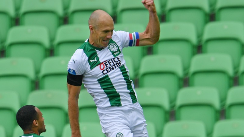 ロッベン 現役復帰後初ゴール ミリ単位の精密シュート がこれ ニコニコニュース