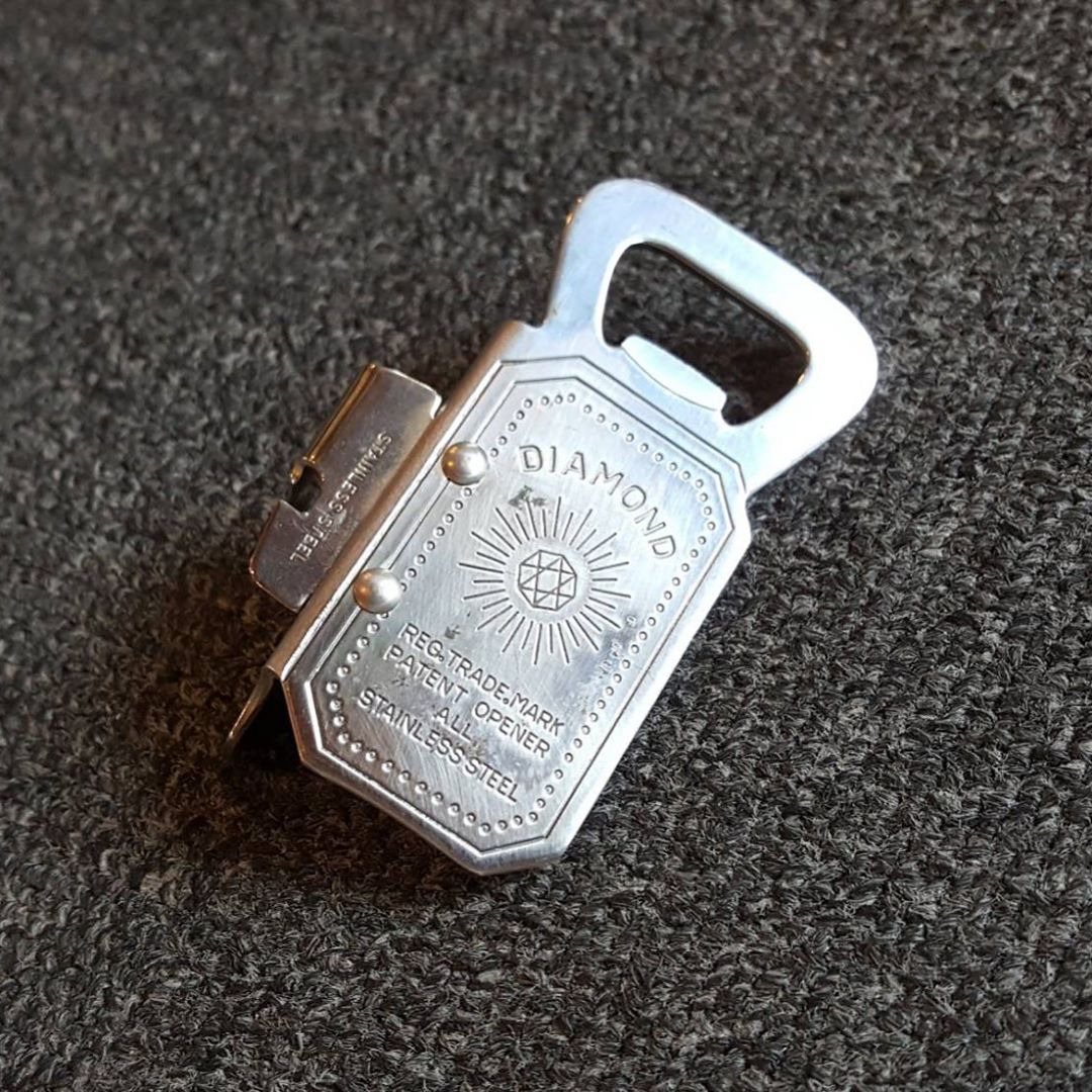 缶切りの使い方わかってますか 知っといて損はない 開け方使い方教えます ニコニコニュース