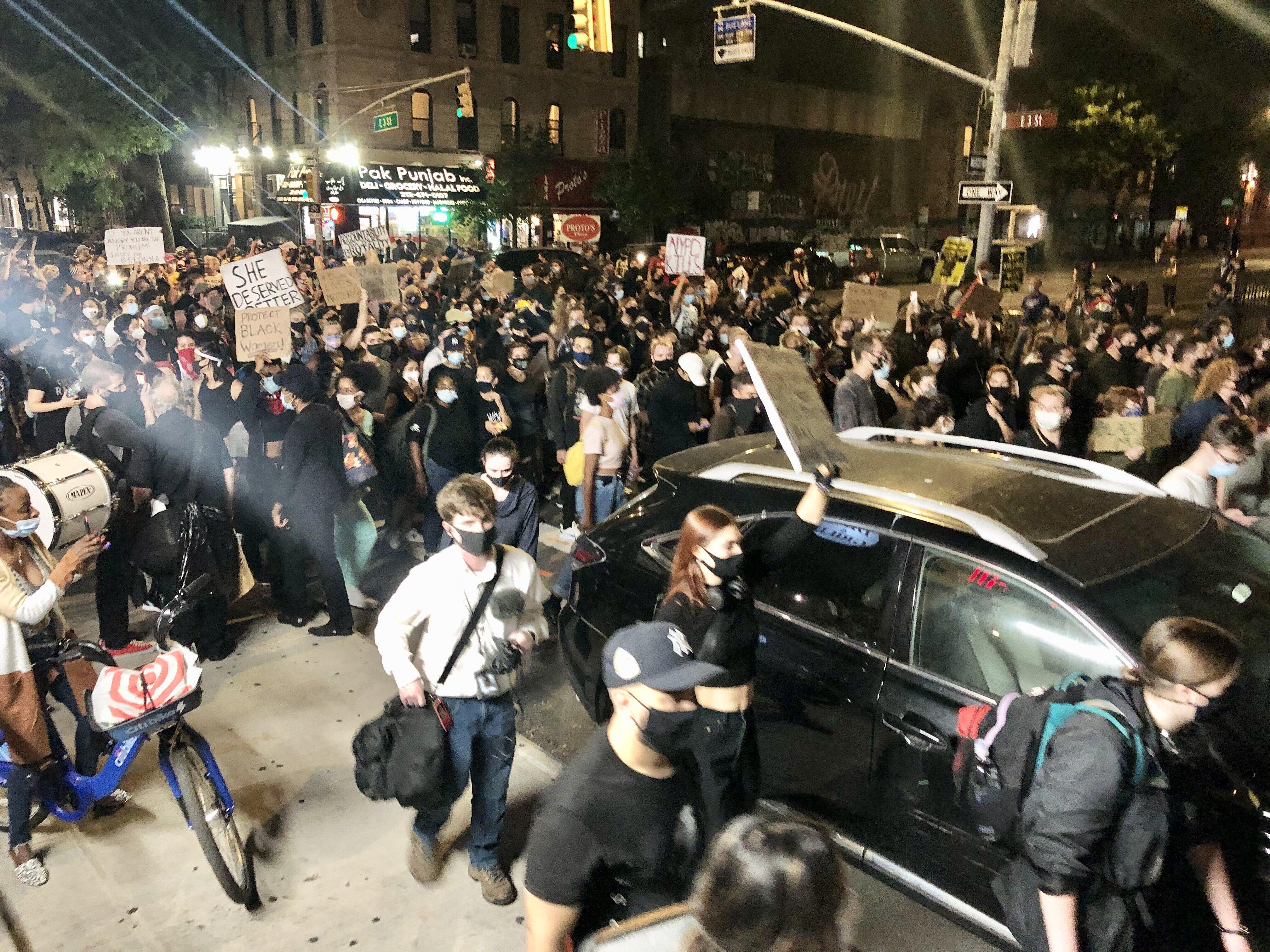 岡田光世 トランプのアメリカ で暮らす人たち 警察は敵だ 黒人女性殺され 怒る群衆たち ニコニコニュース