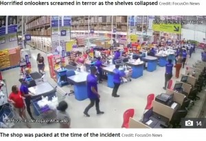 まるでドミノ 倉庫型スーパーの棚が一気に崩壊 従業員が死亡 ブラジル 動画あり ニコニコニュース
