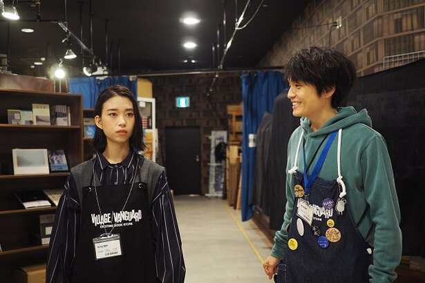 ヴィレッジヴァンガード が映画化 主演 岡山天音と監督 脚本家が明かす仰天の裏話 ニコニコニュース