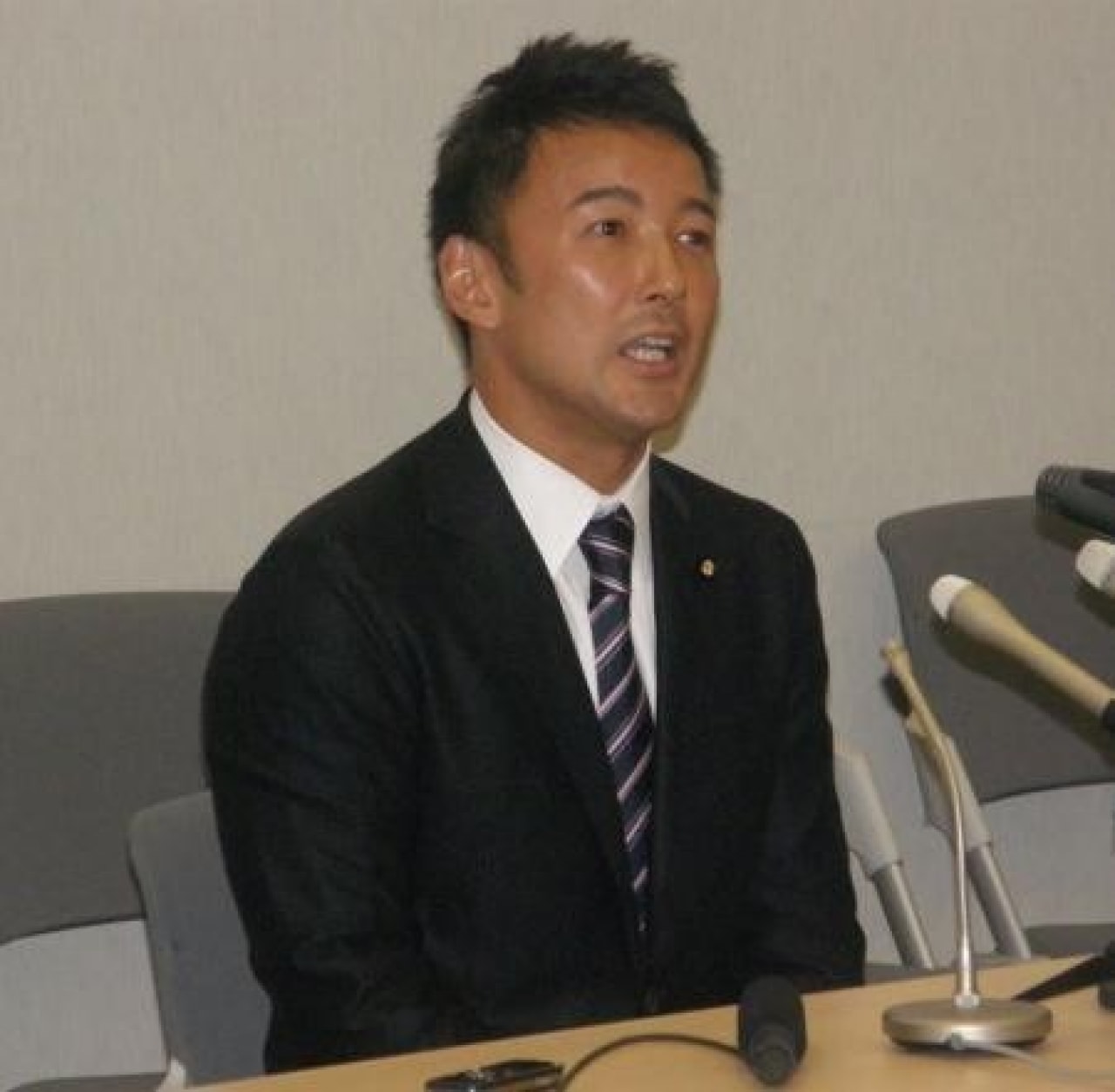 山本太郎氏 ゲリラ街宣中に警察から中止要請 恐ろしい国になった 批判の声も ニコニコニュース