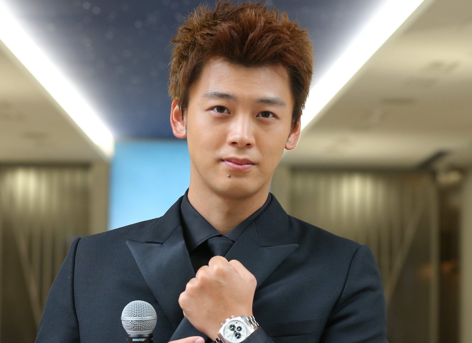 竹内涼真 上品スーツ 短髪に 大人のオトコ カッコよすぎ 学生時代の 憧れ も ニコニコニュース