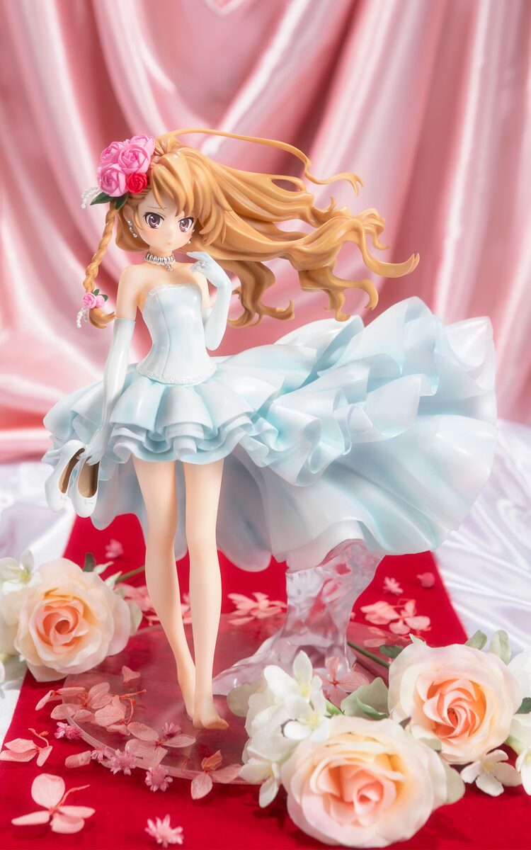 原作小説15周年 とらドラ ウェディングドレス身にまとった大河のフィギュア ニコニコニュース