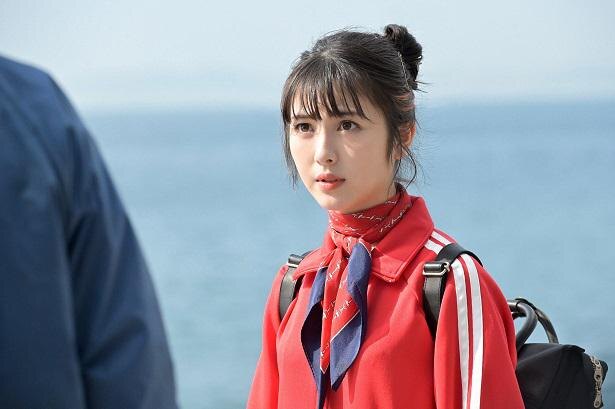 浜辺美波 真実 事件の首謀者と疑われ行方不明になった父を捜す旅へ タリオ 復讐代行の2人 ニコニコニュース