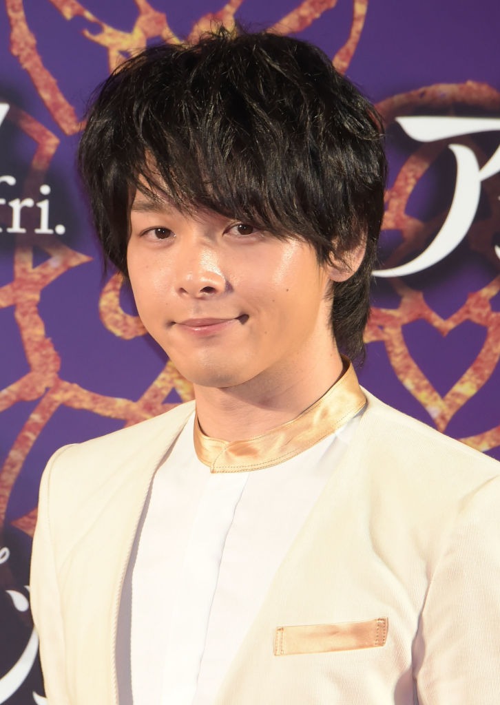 中村倫也さんのスーツ姿に大反響 心臓に悪い かっこよすぎてギュンギュン トキメキ補給完了 ファン悶絶 ニコニコニュース