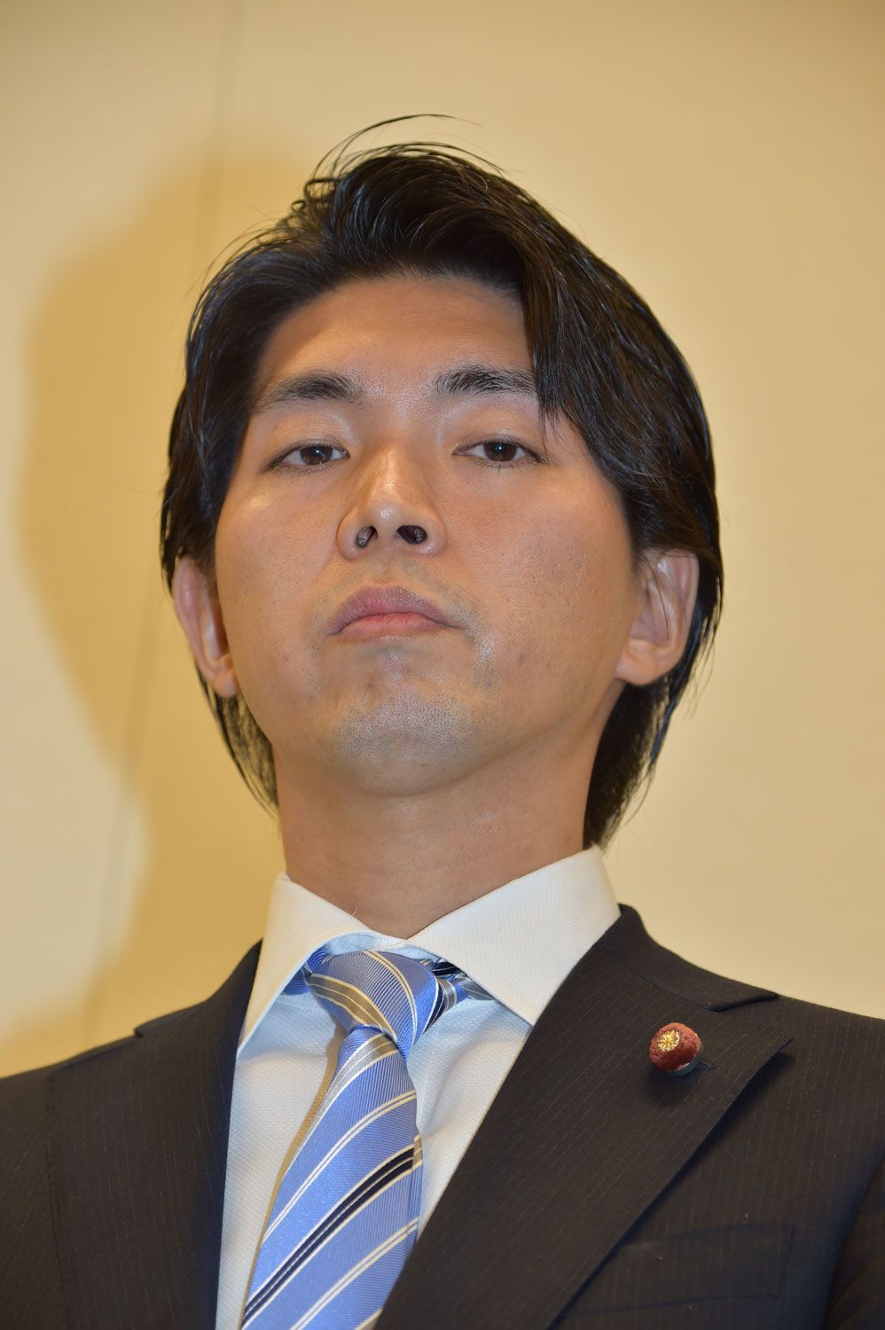 元祖ゲス不倫 宮崎謙介元議員が30代独身女性と 4年ぶりゲス不倫 1500通でじっくり誘惑 独り占めのつもりです ニコニコニュース
