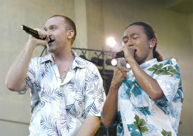 結成周年 デビュー15周年を迎えたユニットdef ニコニコニュース