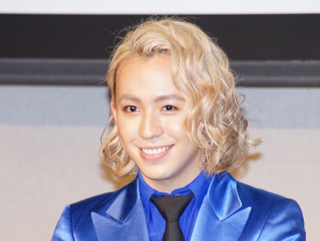 りゅうちぇる イケメンすぎる高校卒アル公開に もう出来上がってる の声 ニコニコニュース