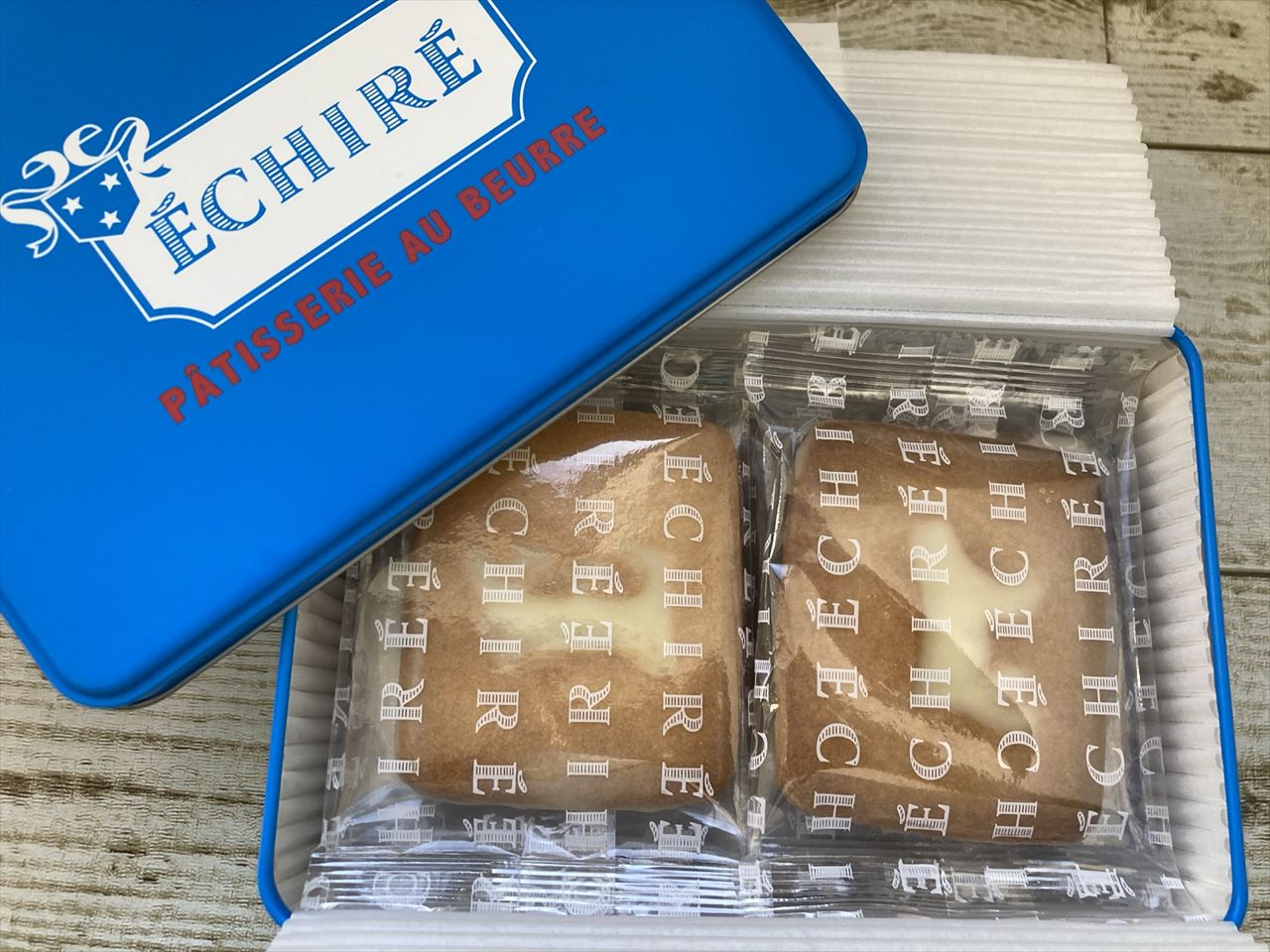 エシレ バターが贅沢！ほろほろ食感も楽しいエシレ・パティスリー オ ブール「サブレ グラッセ」 | ニコニコニュース