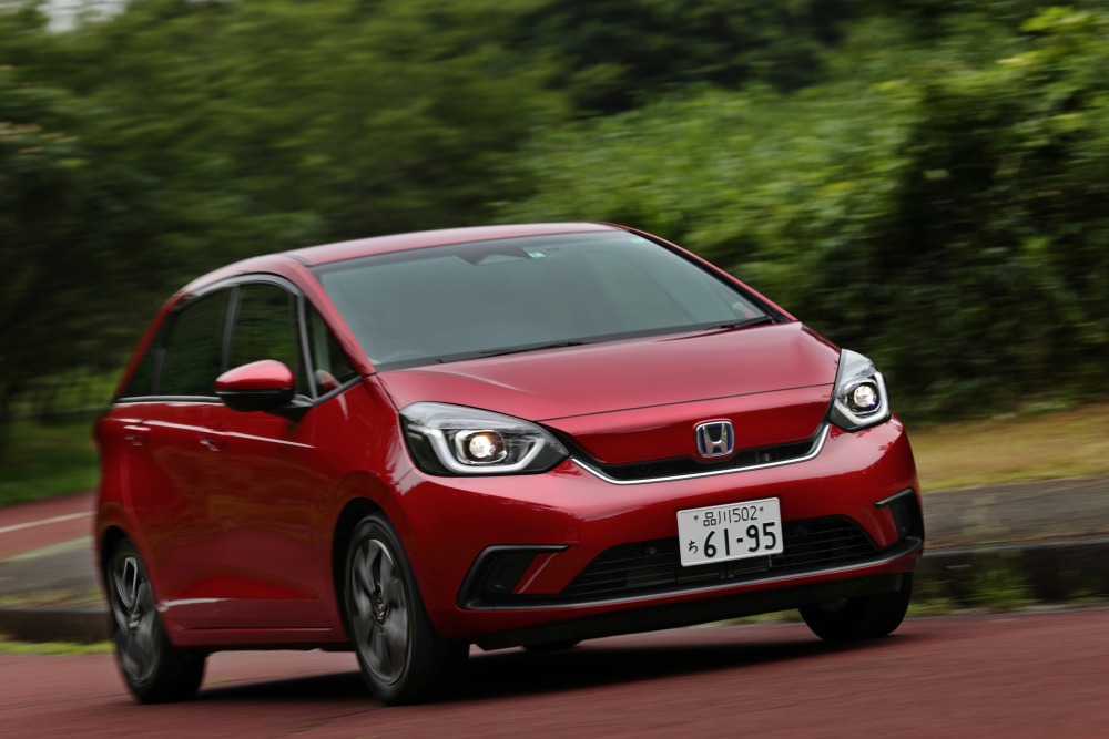 どうしたフィット 売れないワケ 好調ヤリスとの 差 どこに ニコニコニュース