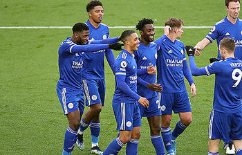 絶好調イヘアナチョが3戦連発含む初のハットトリック レスターがワイルダー退任に揺れる最下位ブレイズを粉砕 プレミアリ ニコニコニュース