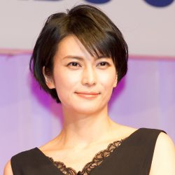 匂い立つアラフォー色香 柴咲コウの デコルテ が美しすぎるッ ニコニコニュース