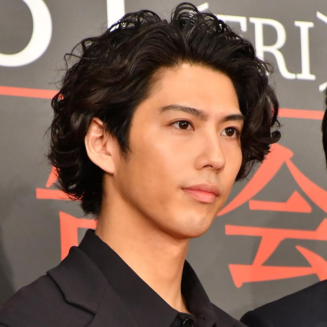 賀来賢人 妻 榮倉奈々が自身のラジオを聴いていると明かす 保育園の ニコニコニュース