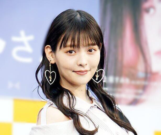 上坂すみれ カラコン 眼鏡姿で 小悪魔女子 に 可愛すぎ お人形みたい ニコニコニュース