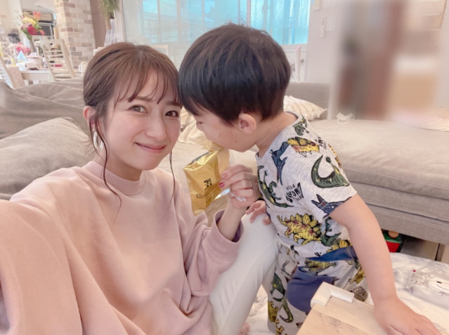 辻希美 家族で腕相撲shot 最強の組み合わせ なおやつ セブンイレブンの ニコニコニュース